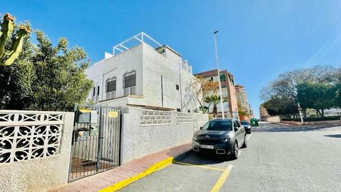 Gerenoveerde duplex woning op 300m van het strand / La Mata, Immo, Buitenland, Spanje, Woonhuis, Dorp