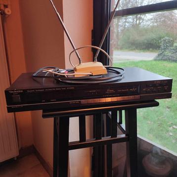 Stereo Tuner Technics  LW/MW/FM beschikbaar voor biedingen