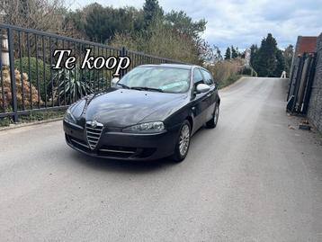 Alfa romeo benzine 2 stuk samen te koop beschikbaar voor biedingen