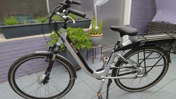 Elektrische fiets E-MOVE Tour  beschikbaar voor biedingen