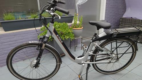 Elektrische fiets E-MOVE Tour, Fietsen en Brommers, Elektrische fietsen, Gebruikt, Overige merken, 47 tot 51 cm, 50 km per accu of meer