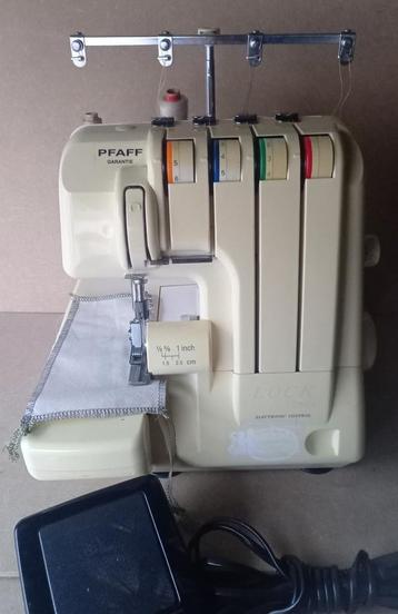PFAFF overlockmachine, perfecte staat + 1 jaar garantie  beschikbaar voor biedingen
