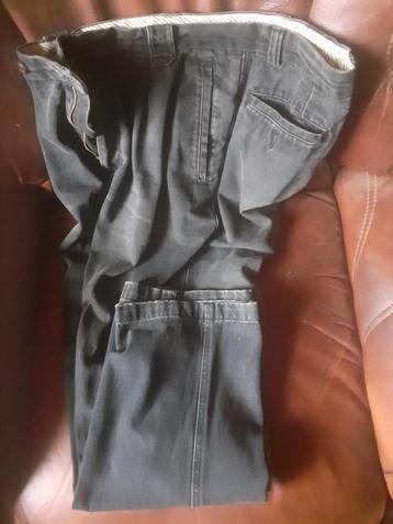 Zwarte broek TC traffic (XL) beschikbaar voor biedingen