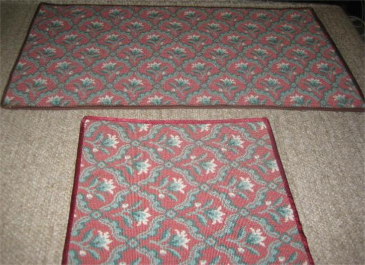 2 tafelonderleggers, Antiek en Kunst, Antiek | Kleding en Textiel, Ophalen of Verzenden