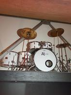 Rogers made in USA: mooie set,compleet met hardware Rogers, Muziek en Instrumenten, Drumstellen en Slagwerk, Ophalen of Verzenden