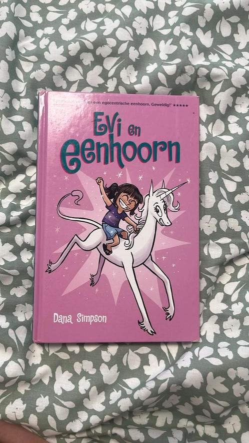 Dana Simpson - Evi en eenhoorn, Boeken, Stripverhalen, Zo goed als nieuw, Verzenden