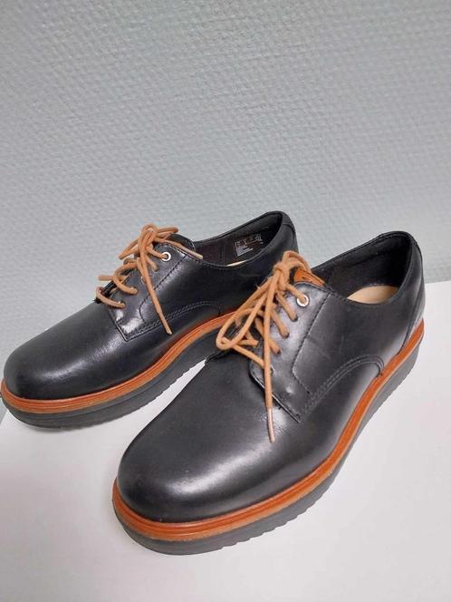 Clarks lederen veterschoenen maat 36 als nieuw !, Kleding | Dames, Schoenen, Zo goed als nieuw, Schoenen met lage hakken, Zwart