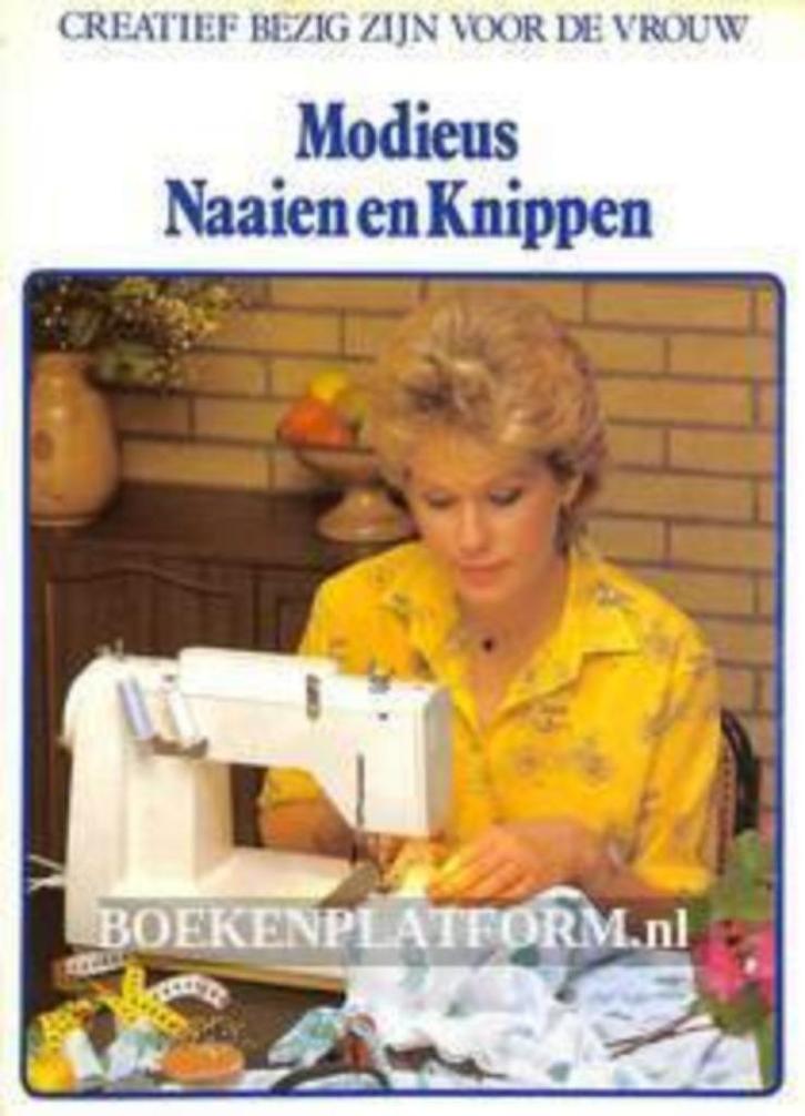 Modieus naaien en knippen Lekturama, Hobby en Vrije tijd, Naaien en Fournituren, Zo goed als nieuw, Ophalen of Verzenden
