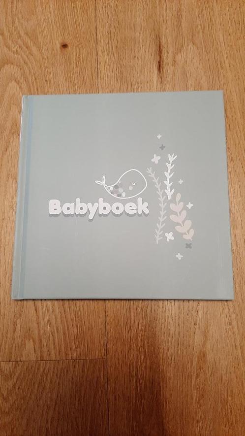 Babyboek - Leg je leukste herinneringen vast, Boeken, Zwangerschap en Opvoeding, Nieuw, Zwangerschap en Bevalling, Ophalen of Verzenden