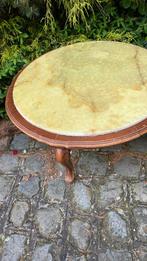 Een mooie ronde salontafel met groen marmeren, Antiquités & Art, Antiquités | Meubles | Tables, Enlèvement ou Envoi