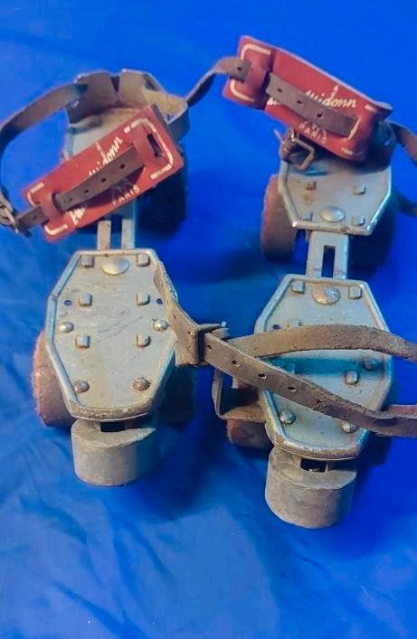 Patins à roulettes Midonn Paris vintage, en métal, rares, Collections, Rétro, Autres types, Enlèvement ou Envoi