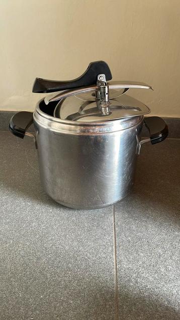 Lagostina snelkoker, Maison & Meubles, Cuisine | Casseroles & Poêles, Enlèvement