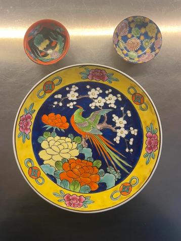 antique Japanese dishes beschikbaar voor biedingen