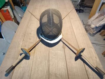 Schermdegen en schermmasker beschikbaar voor biedingen