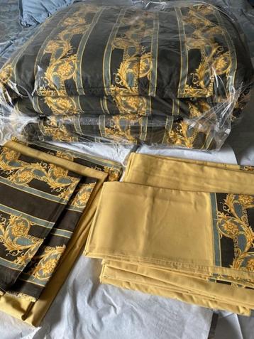 Bedset Gianni Versace beschikbaar voor biedingen