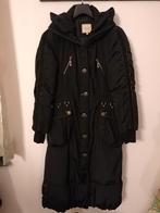 Glanzende zwarte lange parka, meerdere zakken en ritsen, Maat 38/40 (M), Overige typen, Alexo, Zwart