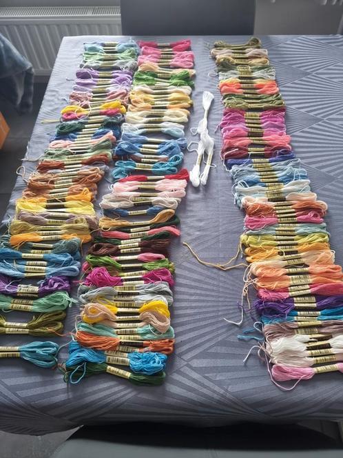 Nieuw 100% Katoen / 100 stukjes elke kleur 2 keer / bijna el, Hobby en Vrije tijd, Borduren en Borduurmachines, Nieuw, Borduurgaren of Zijde