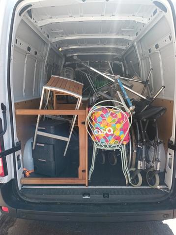 Location Camionnette avec chauffeur beschikbaar voor biedingen