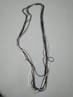 Retro '70s ketting zilverkleurig en zwart, Handtassen en Accessoires, Kettingen, Kunststof, Verstelbaar, Nieuw, Ophalen of Verzenden