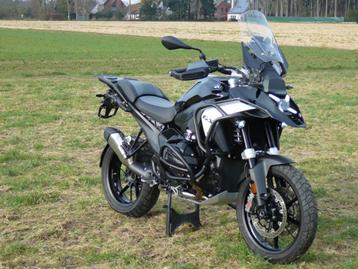 BMW R 1300 GS TRIPLE BLACK **3.800 KM**, Motoren, 2 cilinders, Bedrijf, Meer dan 35 kW, Toermotor