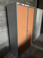 Roldeurkast TDS 3 punt sloten met legborden Goede staat., Huis en Inrichting, Kasten | Roldeurkasten en Archiefkasten, Ophalen