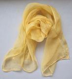 Gele sjaal - lang model, Veritas, Envoi, Porté, Écharpe