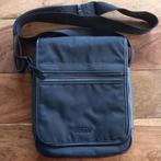 Neuf : sac bandoulière guess noir homme + 3 autres, Enlèvement ou Envoi, Neuf, Noir, Autres marques