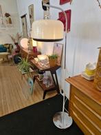 Vintage space age vloerlamp wit/chroom 70s, Huis en Inrichting, Lampen | Vloerlampen, Ophalen, Gebruikt, Kunststof, Vintage