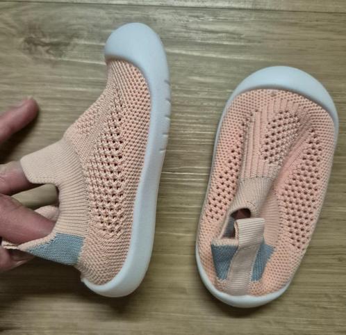 NIEUW - Zwembad - strandschoentjes antislip baby, Kinderen en Baby's, Babykleding | Baby-zwemkleding, Nieuw, Zwemschoenen, Overige maten