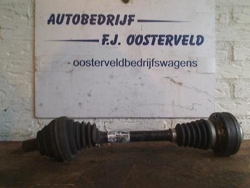 Aandrijfas links-voor van een Volkswagen Caddy, Auto-onderdelen, Remmen en Aandrijving, Volkswagen, Gebruikt, 3 maanden garantie