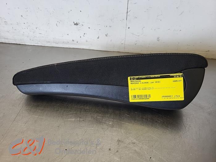 Armleuning van een Mercedes V-Klasse, Auto-onderdelen, Interieur en Bekleding, Mercedes-Benz, Gebruikt, 3 maanden garantie, Ophalen of Verzenden