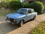 TE KOOP Oldtimer: BMW 2002 (Lichtblauw), Auto's, 4 zetels, Achterwielaandrijving, Blauw, Leder en Stof