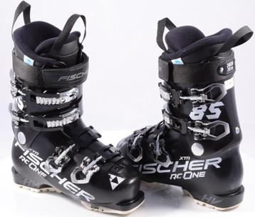 38 38,5 EU dames skischoenen FISCHER RC ONE 85 XTR 2024 beschikbaar voor biedingen