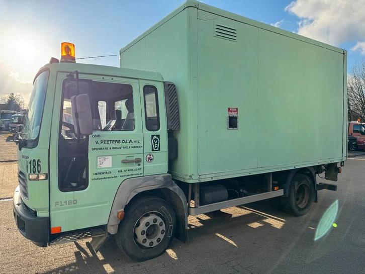 Volvo FL 180 *GENERATOR 100Kva MERCEDES V6* (bj 2002), Auto's, Vrachtwagens, Bedrijf, Te koop, Volvo, Diesel, Euro 3, Automaat