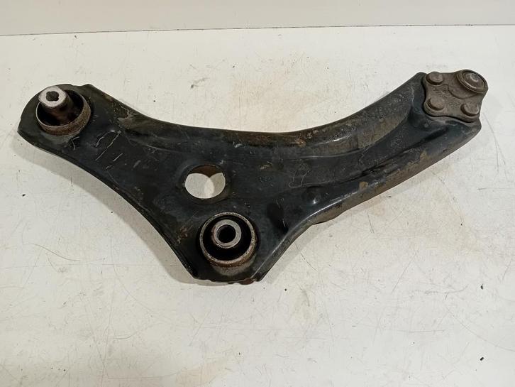 DRAAGARM RECHTS VOOR Renault Megane IV (RFBB) (01-2015/-), Auto-onderdelen, Ophanging en Onderstel, Renault, Gebruikt