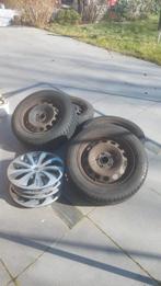 Winterbanden + wieldoppen, Auto-onderdelen, Banden en Velgen, Ophalen, Gebruikt, Winterbanden, Band(en)