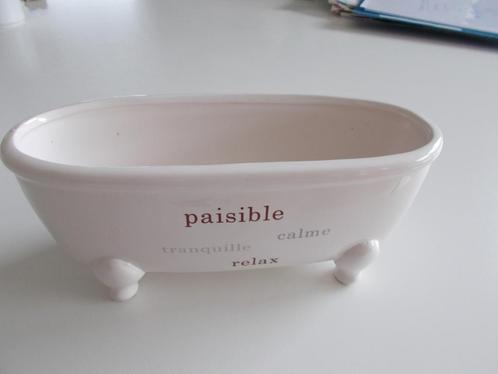Nieuwe schaal met opschrift - leuk in de badkamer, Huis en Inrichting, Woonaccessoires | Schalen en Manden, Nieuw, Schaal, Ovaal