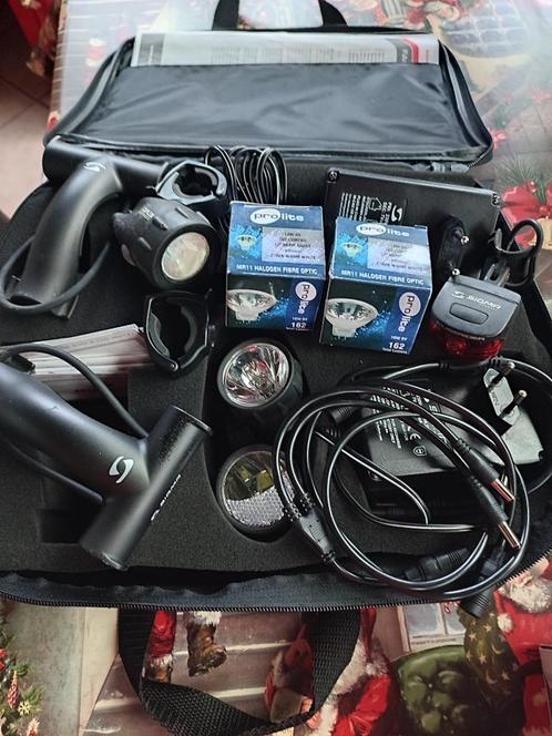 Sigma fietsverlichting zonder batterijen, Fietsen en Brommers, Fietsaccessoires | Fietsverlichting, Verlichtingsset, Accu, Ophalen