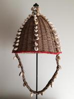 Mooi decoratief tribaal hoofddeksel met kauri schelpen (1), Ophalen of Verzenden