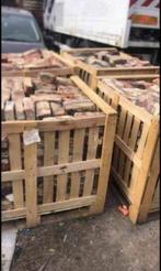 Vielle brique sur palette, Bricolage & Construction, Briques, Utilisé, Enlèvement ou Envoi