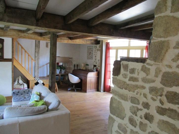 Gezellig en groot woonhuis in Sauviat, Auvergne, Immo, Buitenland, Frankrijk, Woonhuis, Dorp, Verkoop zonder makelaar