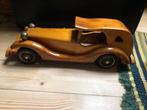 Decoratieve houten auto, Ophalen, Zo goed als nieuw