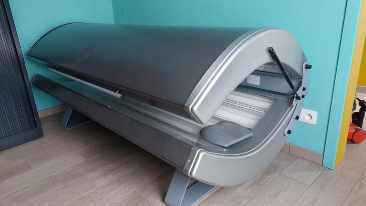 Amper gebruikte zonnebank full option, Elektronische apparatuur, Zonnebanken en Gezichtsbruiners, Zo goed als nieuw, Ophalen