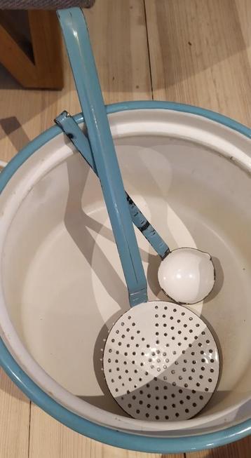 Set pot spaan pollepel ijzer/email 1930 beschikbaar voor biedingen