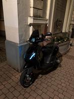 Zip 70cc, Fietsen en Brommers, Ophalen, Zo goed als nieuw, Zip