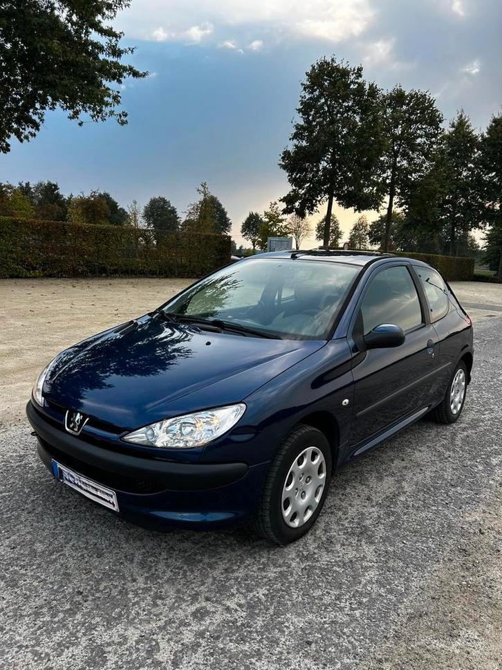 Peugeot 206 X design uit 05/2005, Auto's, Peugeot, Particulier, Elektrische ramen, Metaalkleur, Radio, Benzine, Euro 4, 3 deurs