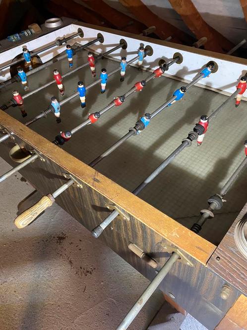Originele tafelvoetbal met glazen blad, Sport en Fitness, Biljarten en Poolen, Gebruikt, Ophalen