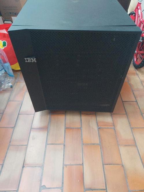 IBM server cabinet set, Computers en Software, Servers, Gebruikt, 2 tot 3 Ghz, Ophalen of Verzenden