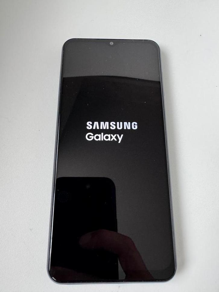 Galaxy A14 groot 6.6inch scherm + lader/hoes/schermprotect, Telecommunicatie, Mobiele telefoons | Samsung, Gebruikt, Galaxy A
