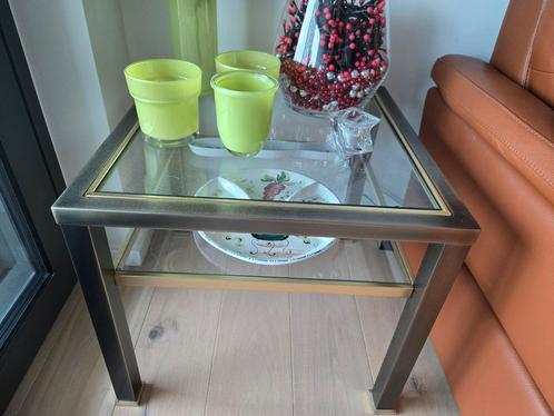 Massief design salon tafel of bijzettafel in perfecte staat, Huis en Inrichting, Tafels | Salontafels, Nieuw, Vierkant, Glas, Metaal